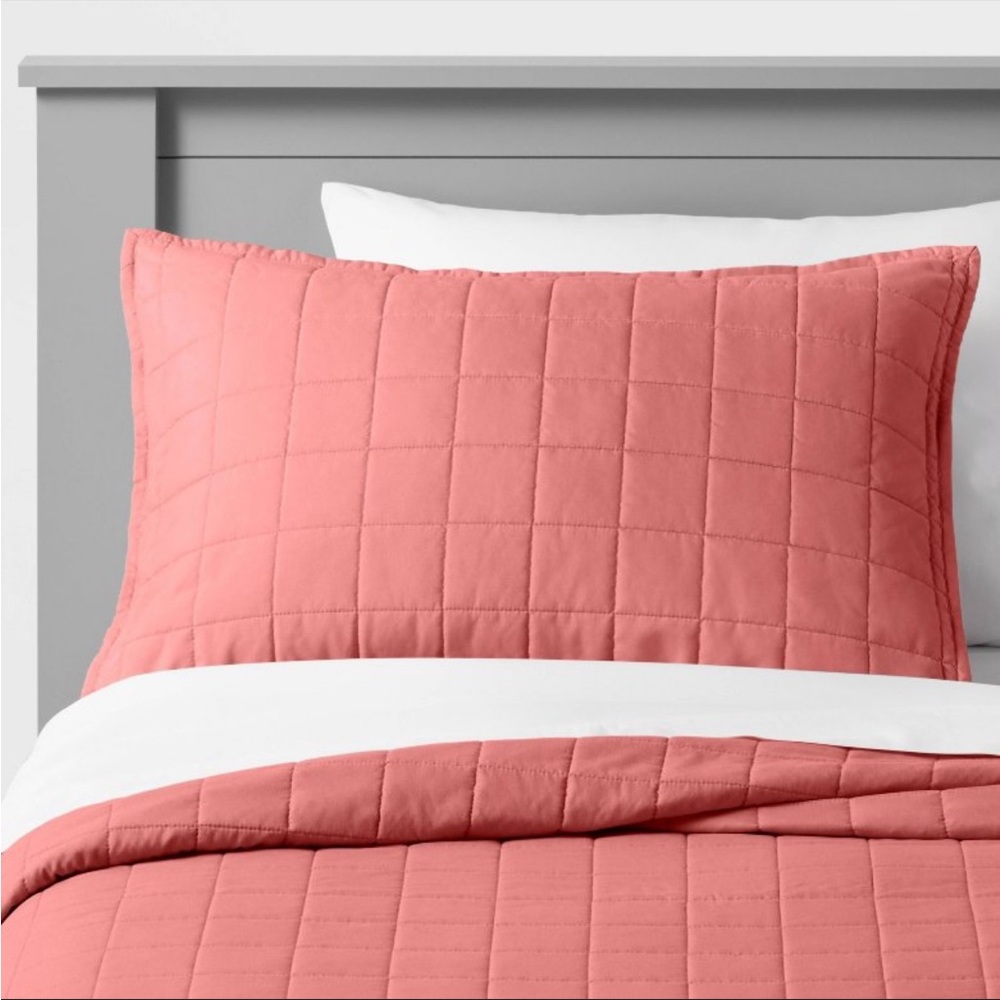 Sold Out Pair of Pillowfort Rose Box Stitch Microfiber Kid’s Sham NWT - Picture 2 of 5